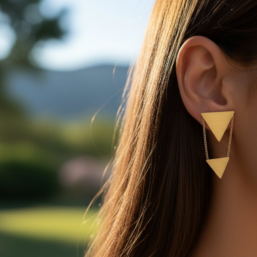 Fe Double Triangle Earring